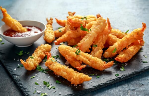 Shrimp Tempura Tray: Crunchy tempura shrimp served with a tangy dipping sauce